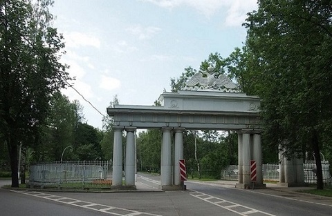 Николаевские ворота.