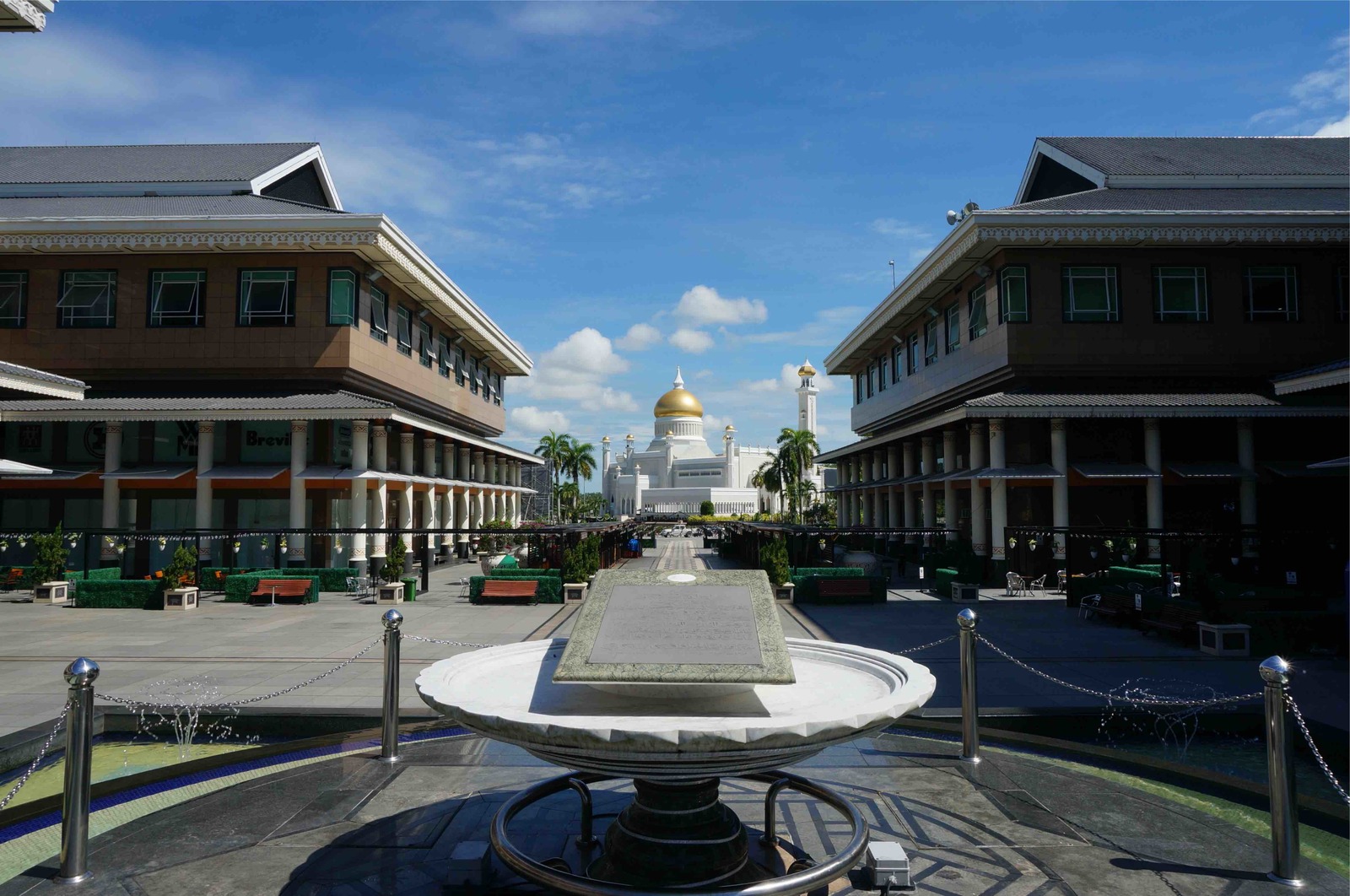 Yayasan Shopping Complex