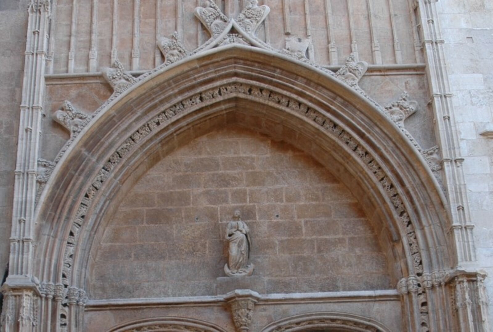 Porta de la Almoina