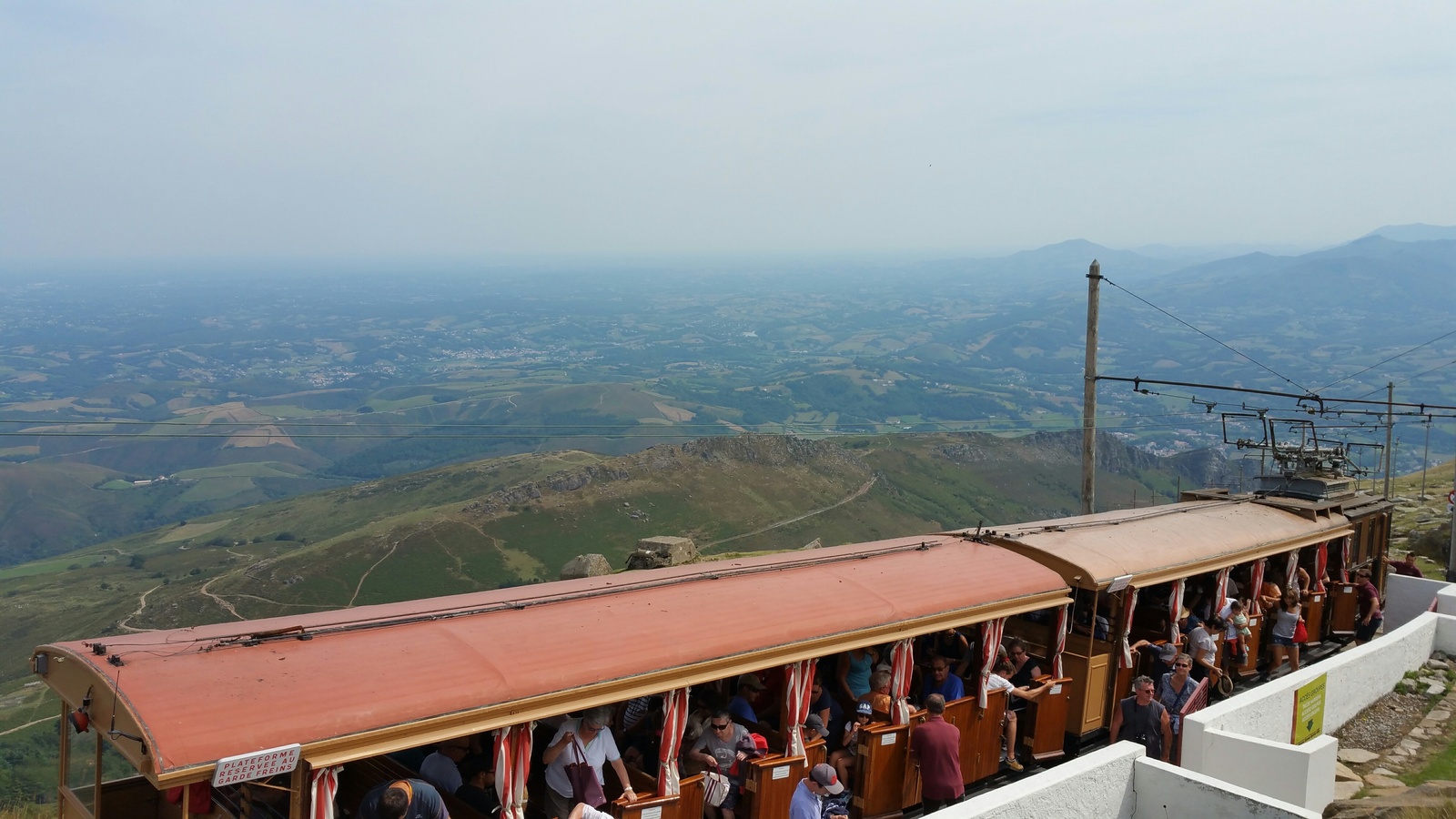 TREN DE LARRUN