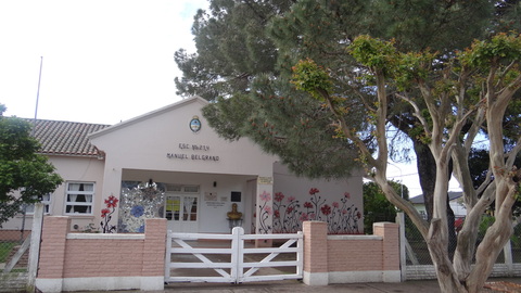 -8- Zona de Escuelas