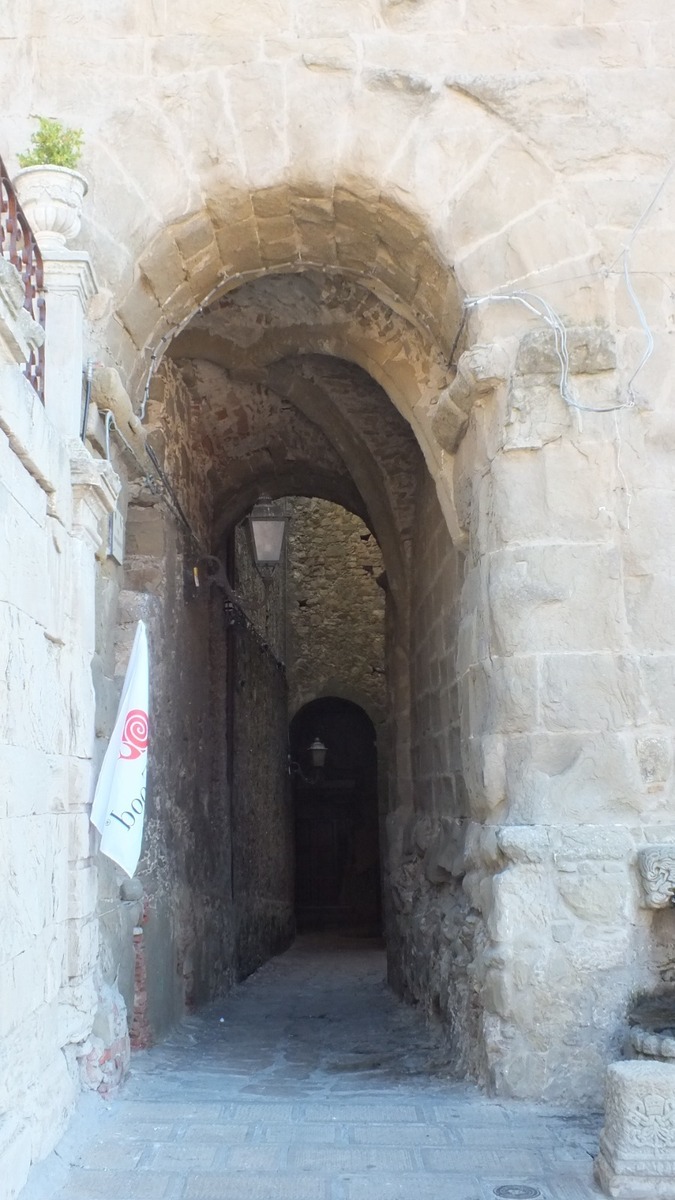Ruggero il Normanno e le quattro leggende del Castello di Troina