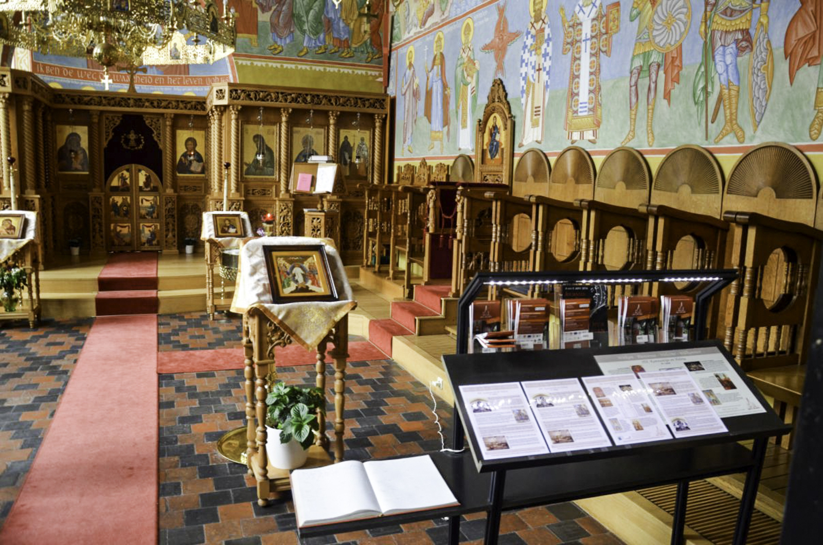 Orthodoxe Kerk HH. Konstantijn en Helena – Brugge