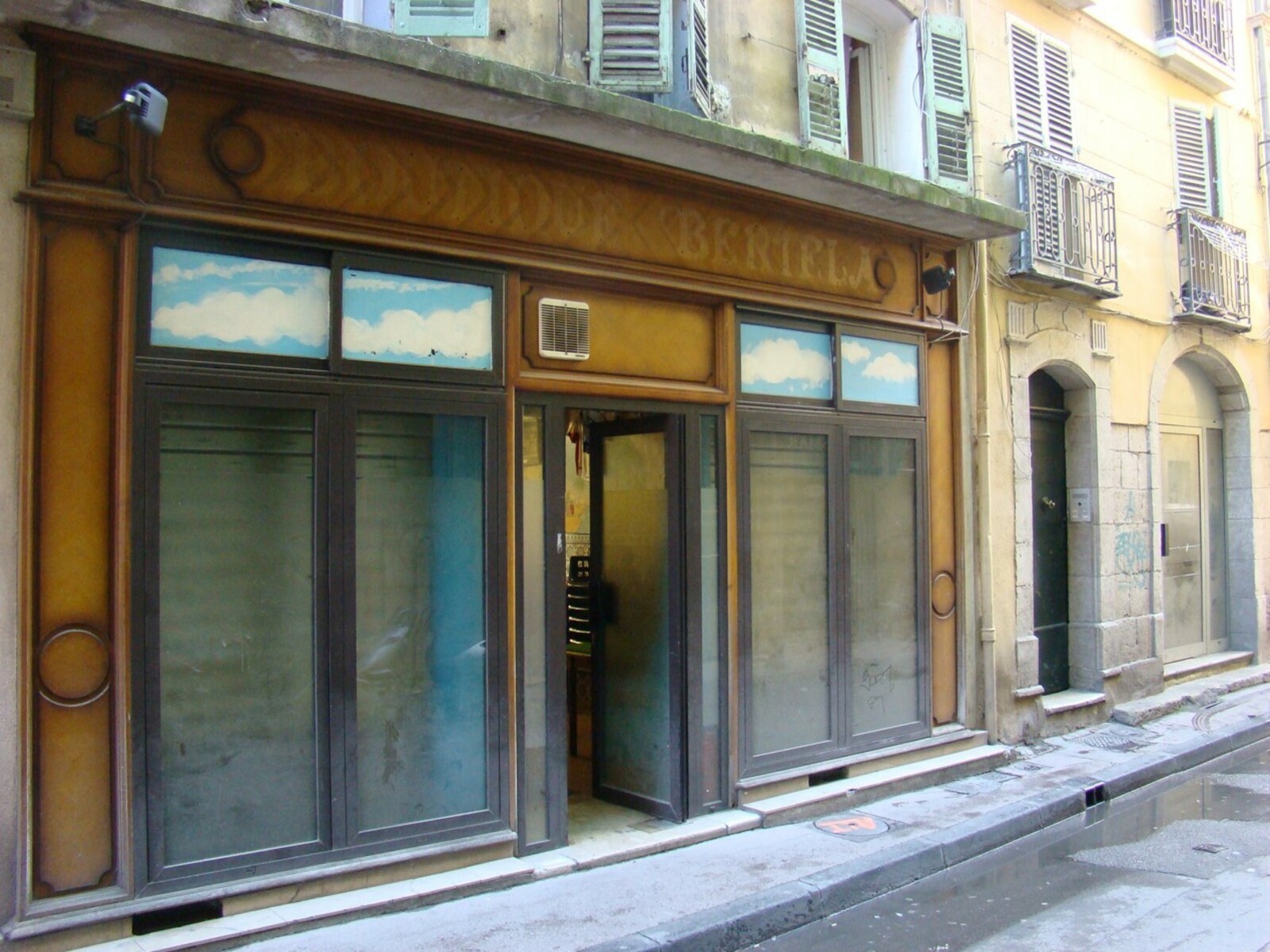 Rue Garibaldi : Lieu de création de la Confrérie des Pénitents Noirs