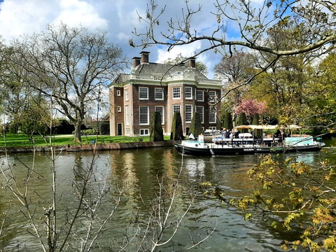 13 De Mennistenhemel