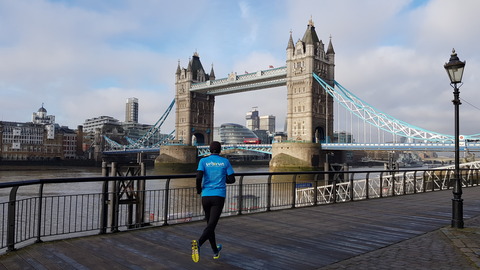 Urbirun Londres - En remontant la Tamise