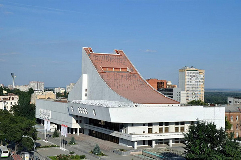 Near Muzykalny Teatr Stop