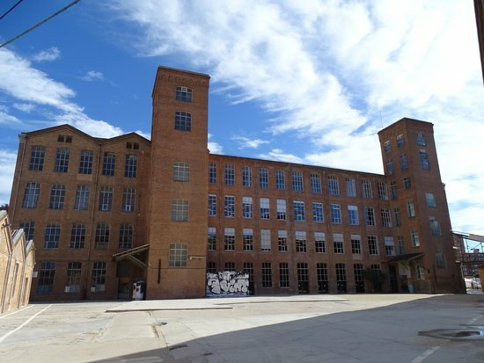 Fabra i Coats Audio guide by Y Yadikar tmatic.travel