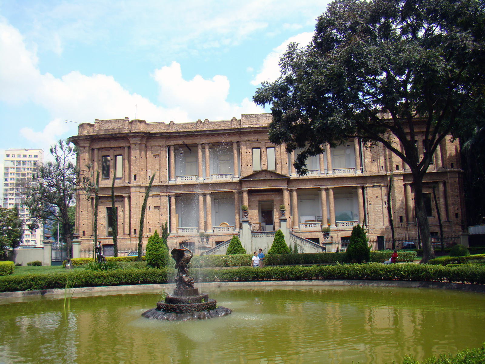 Le musée « Pinacoteca » de l’État de São Paulo