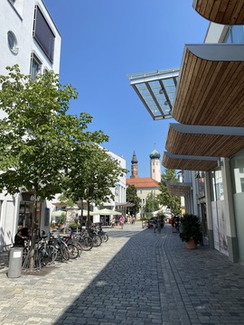"Cairo" liegt in Straubing