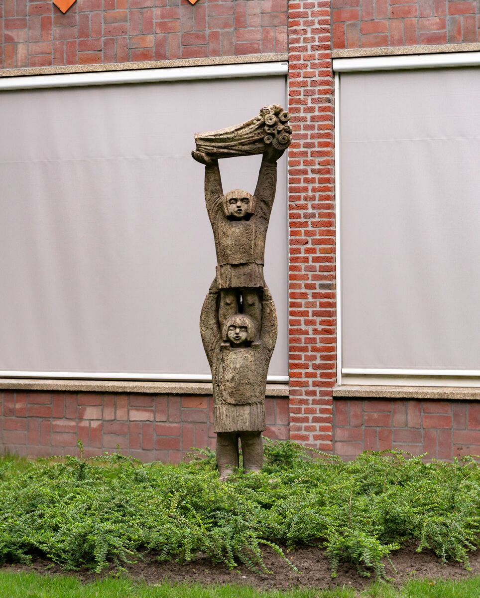 SAMEN SCHOUDERS ERONDER