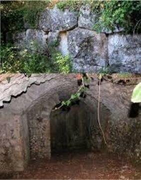 Pietramelara - Grotte di Seiano