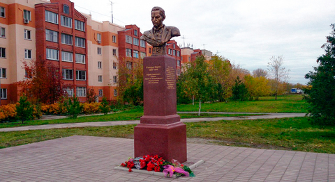 Прогулка по улице Зорге