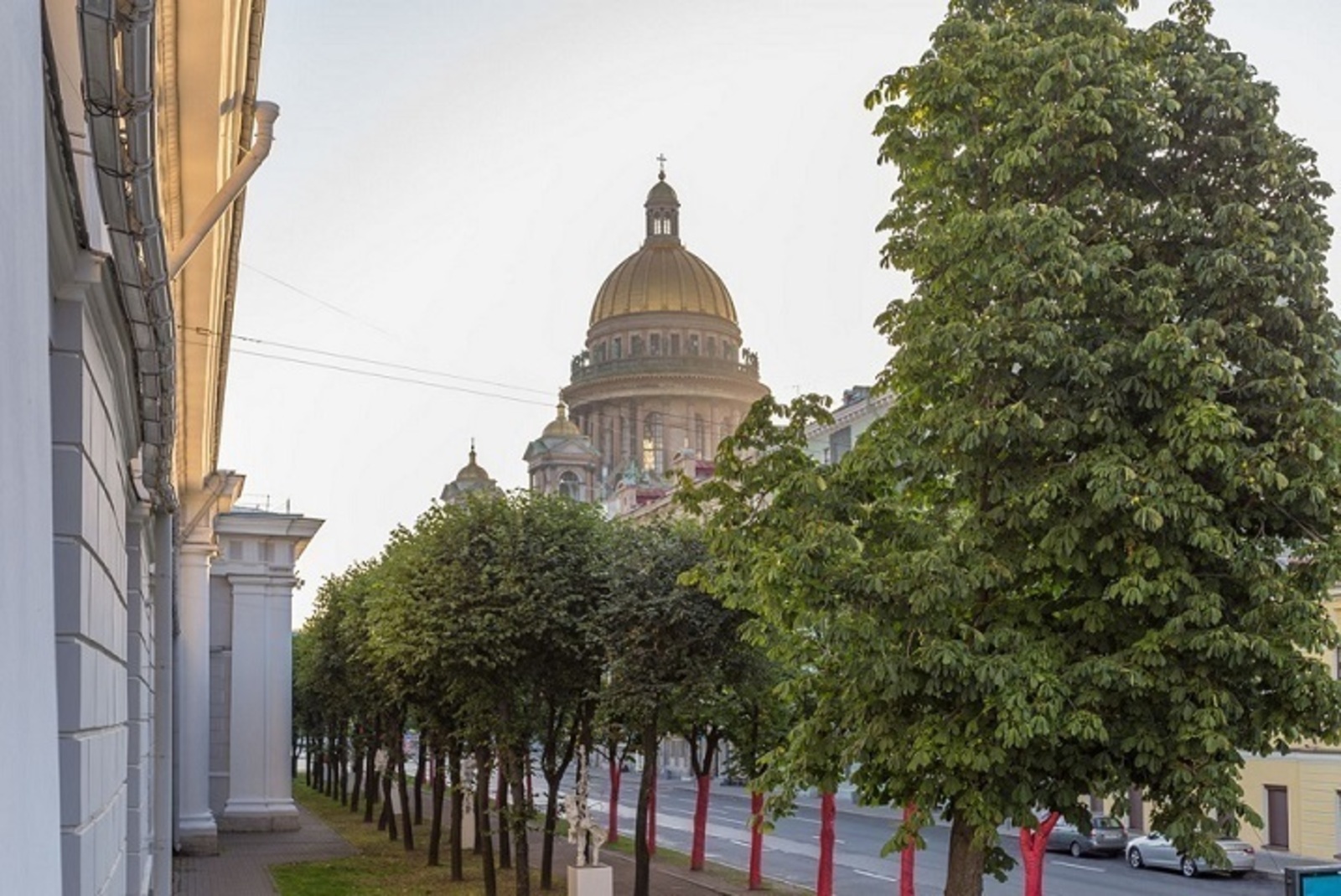 Конногвардейский бульвар. Колонны Славы.
