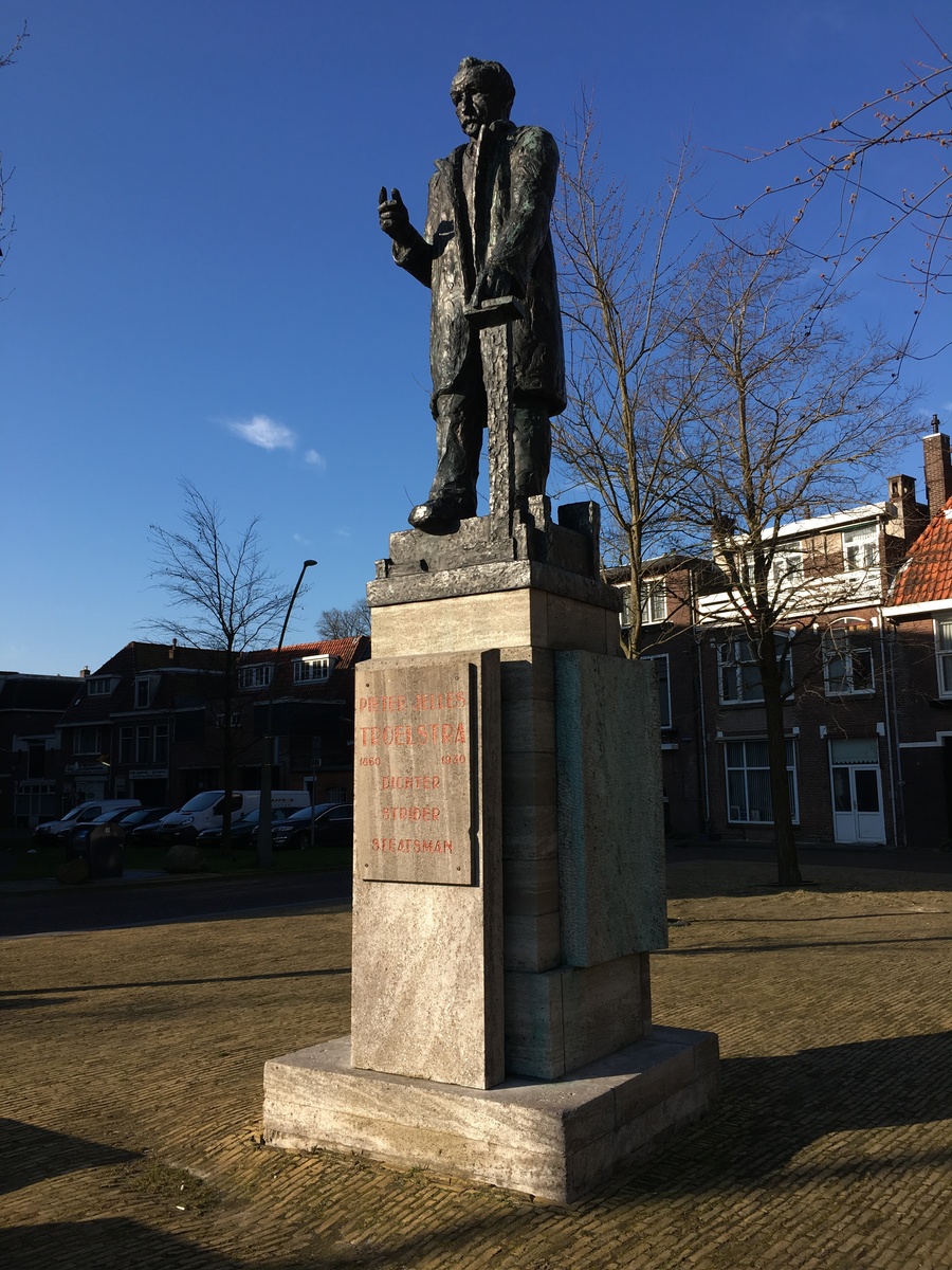 Statue of Pieter Jelles Troelstra Audio guide by HEM2017 3 tmatic