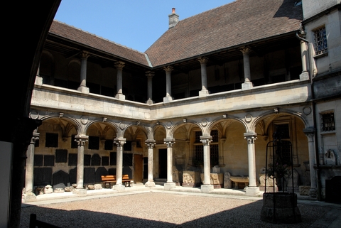 Monnaies, monnaies, monnaies ! Trésors du musée de la Princerie