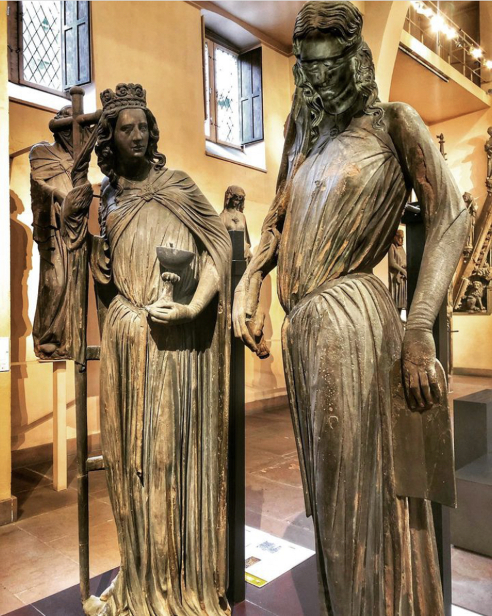 Autour de la cathédrale: les statues Synagoga et Ecclesia