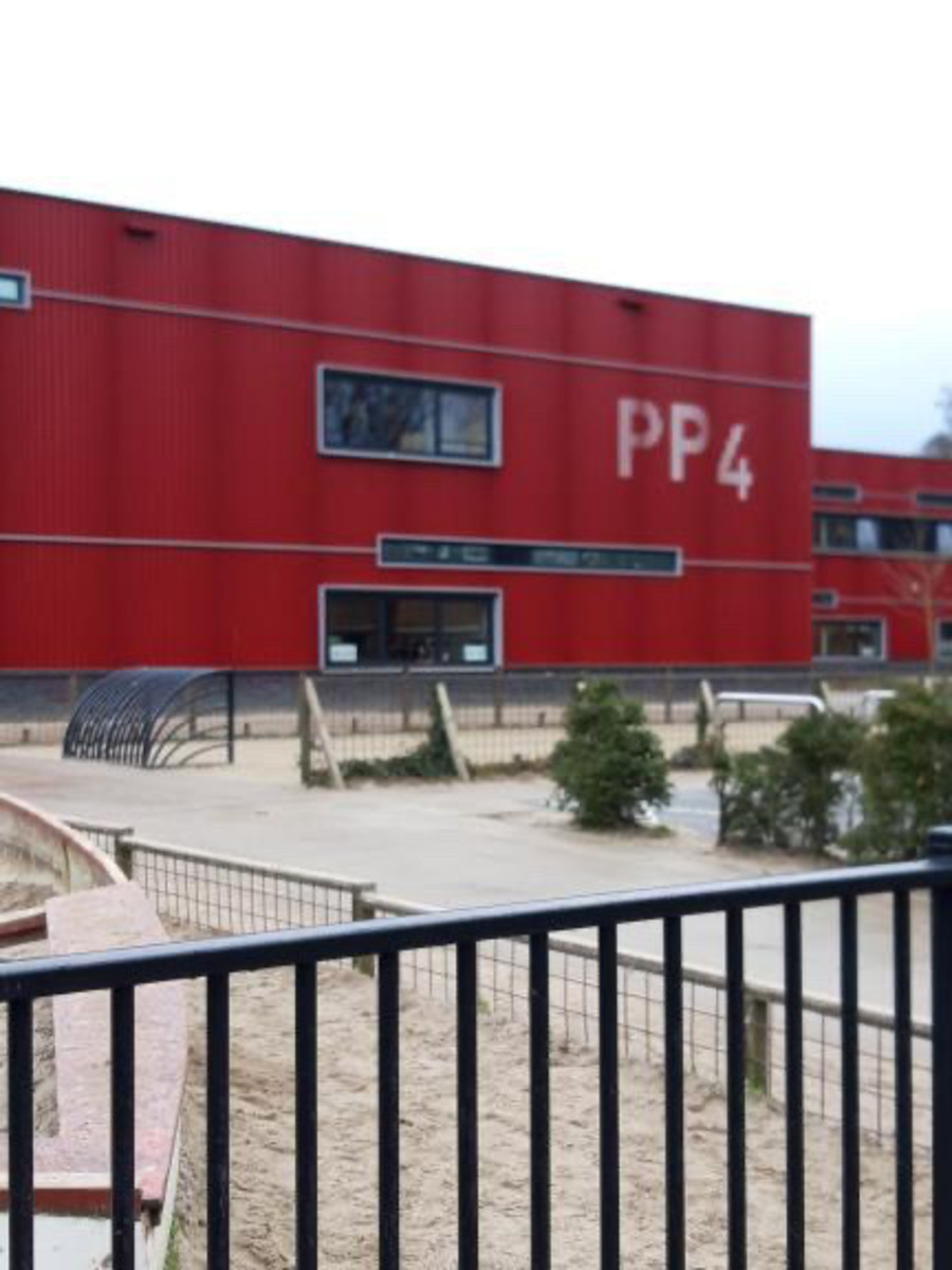 Montessori school, de plotter.