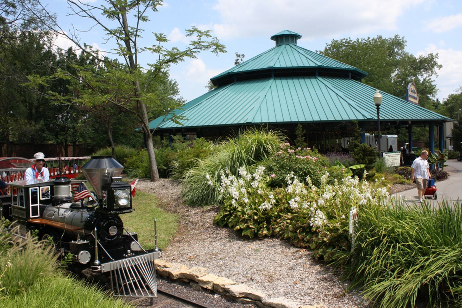 Mary Ann Lee Conservation Carousel/St. Louis Zoo