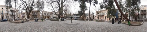 Площадь Гудиашвили и скульптура "Первый дождь"