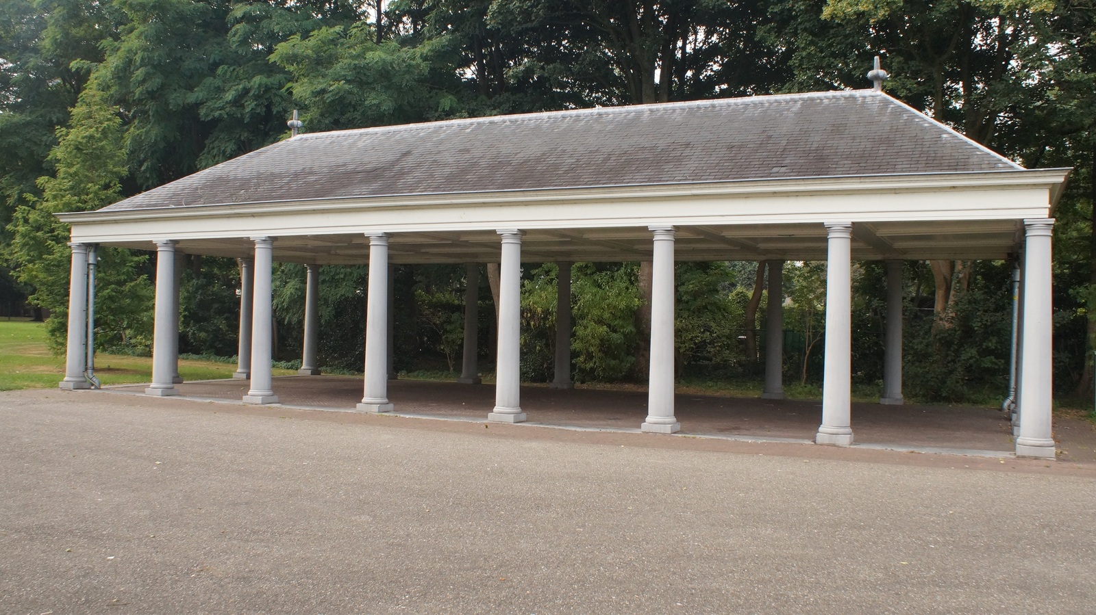17 Oderkerkpark met waaggebouw