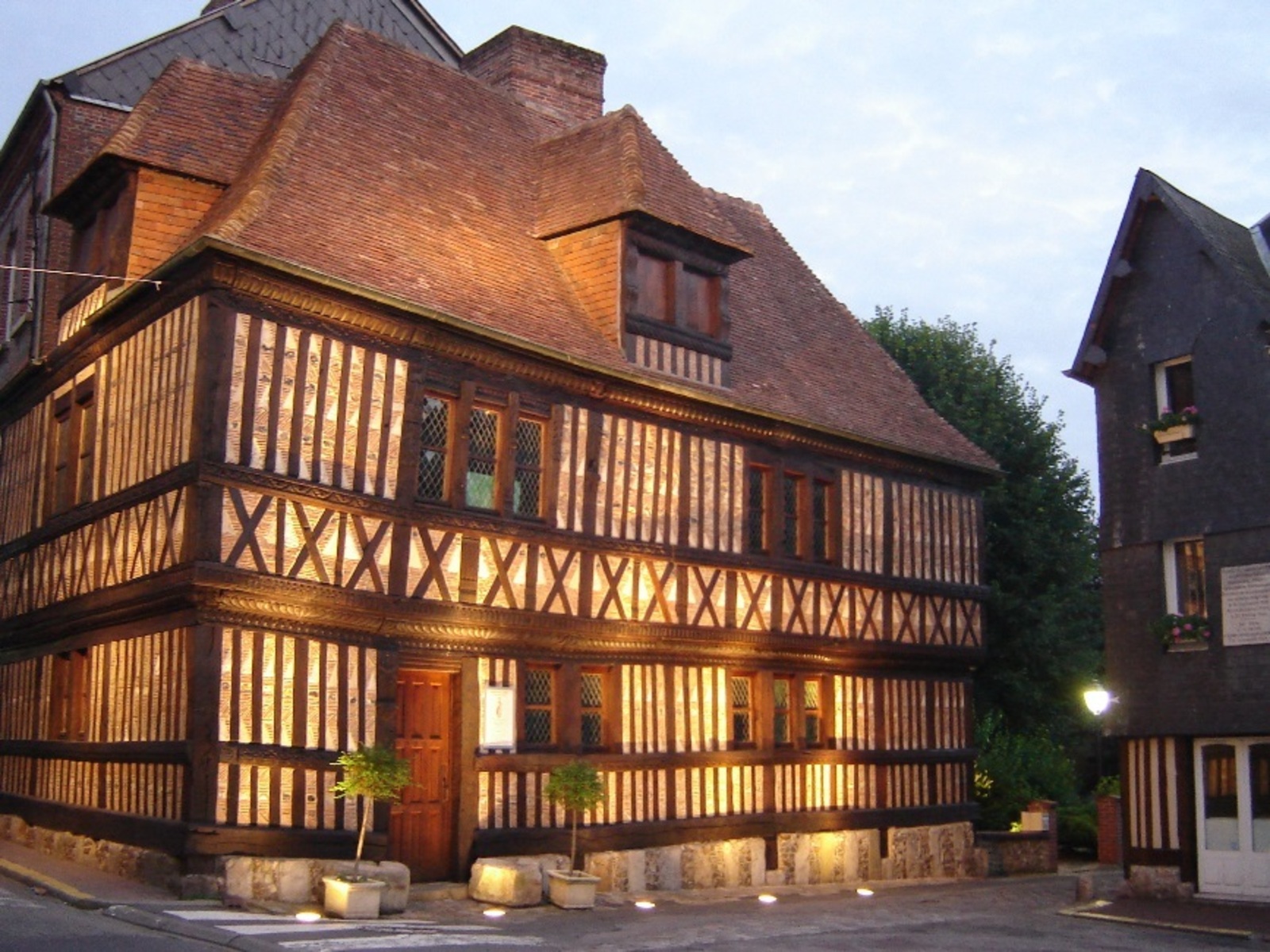 Le Vieux Manoir