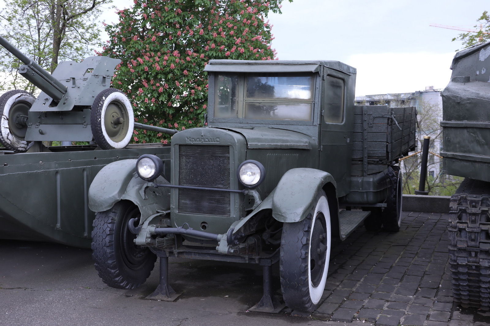Cargo car ZIS-5