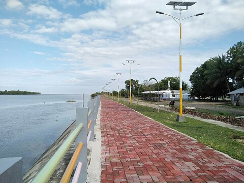 Bay Walk/ Kalanganan Bai Walk