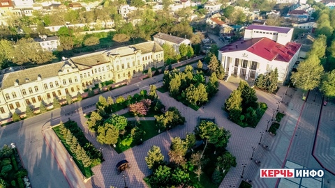 Сквер Мира
