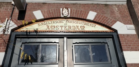 De pakschuit naar Amsterdam