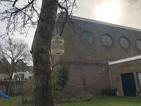 lokaal der Gelovigen in een steegje