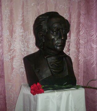 Бюсты Ф.И. Тютчева