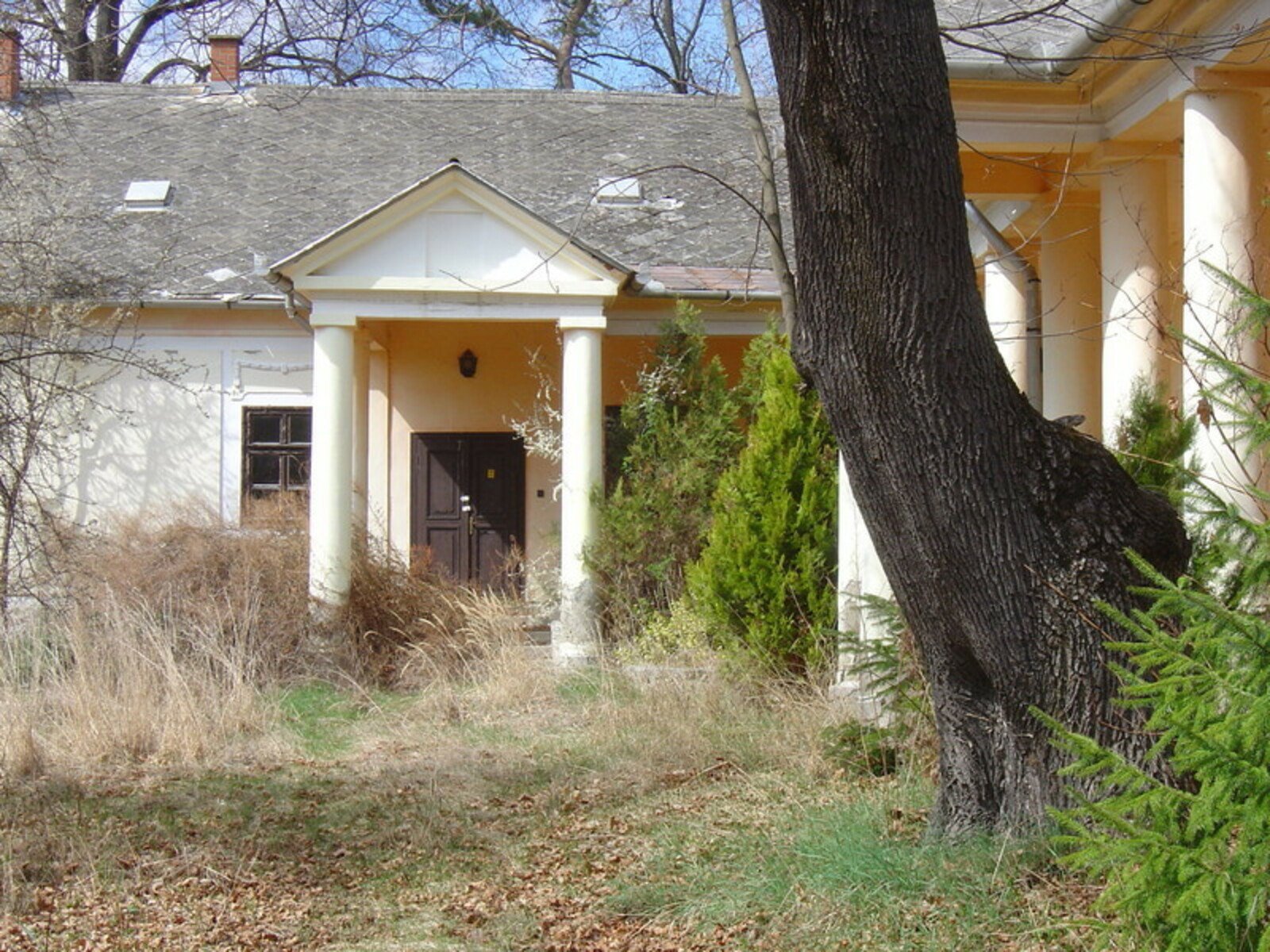 Csikós-Kovács kúria, Mónosbél