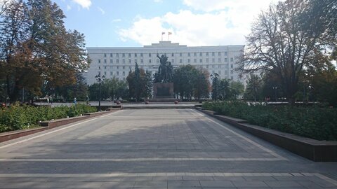 Near Voroshilovsky Prospekt Stop