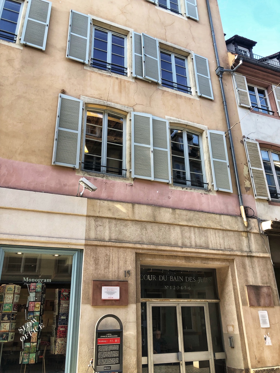 04 au 15 de la rue des Juifs