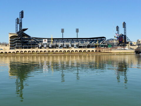PNC Park/Roberto Clemente Statue